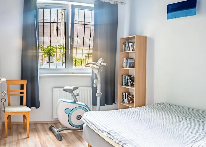 Z Parkingiem ורשה