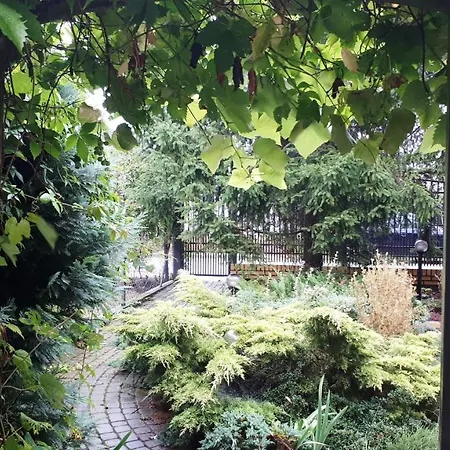 Z Parkingiem Apartmán *